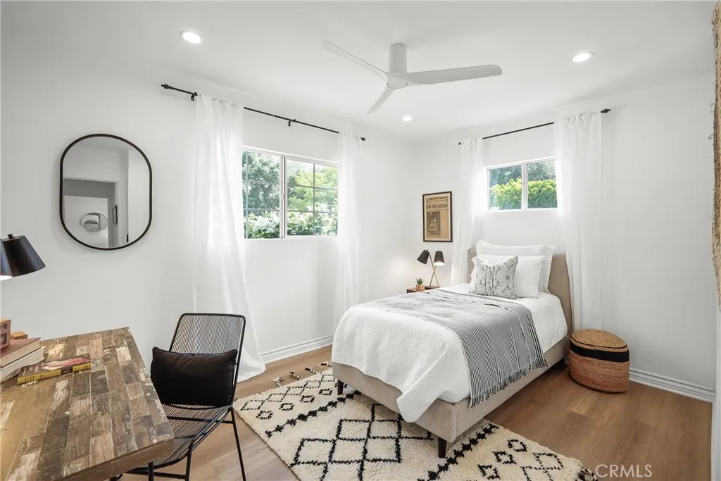 2482 New York Drive, Altadena, California 91001 home-pic-13